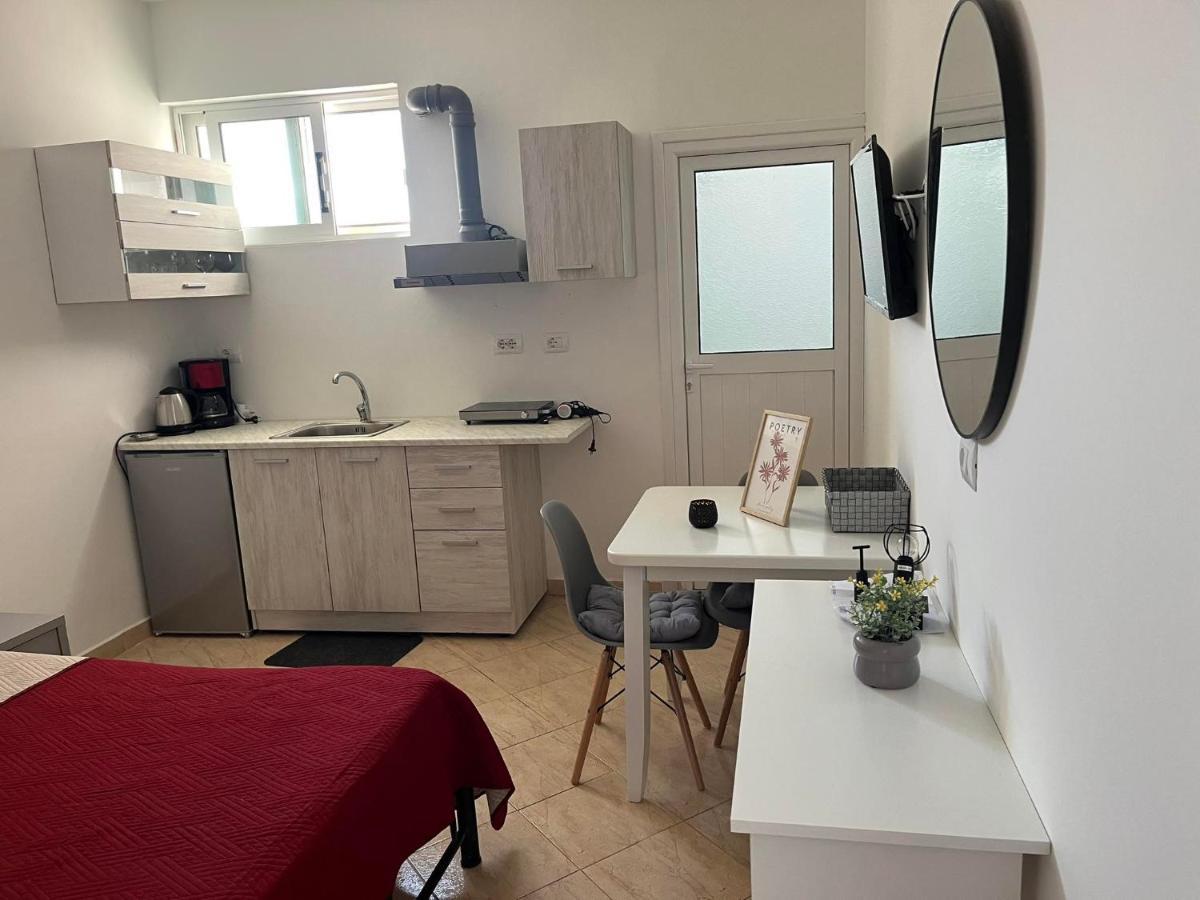 Mimoza Apartments Sarandë エクステリア 写真
