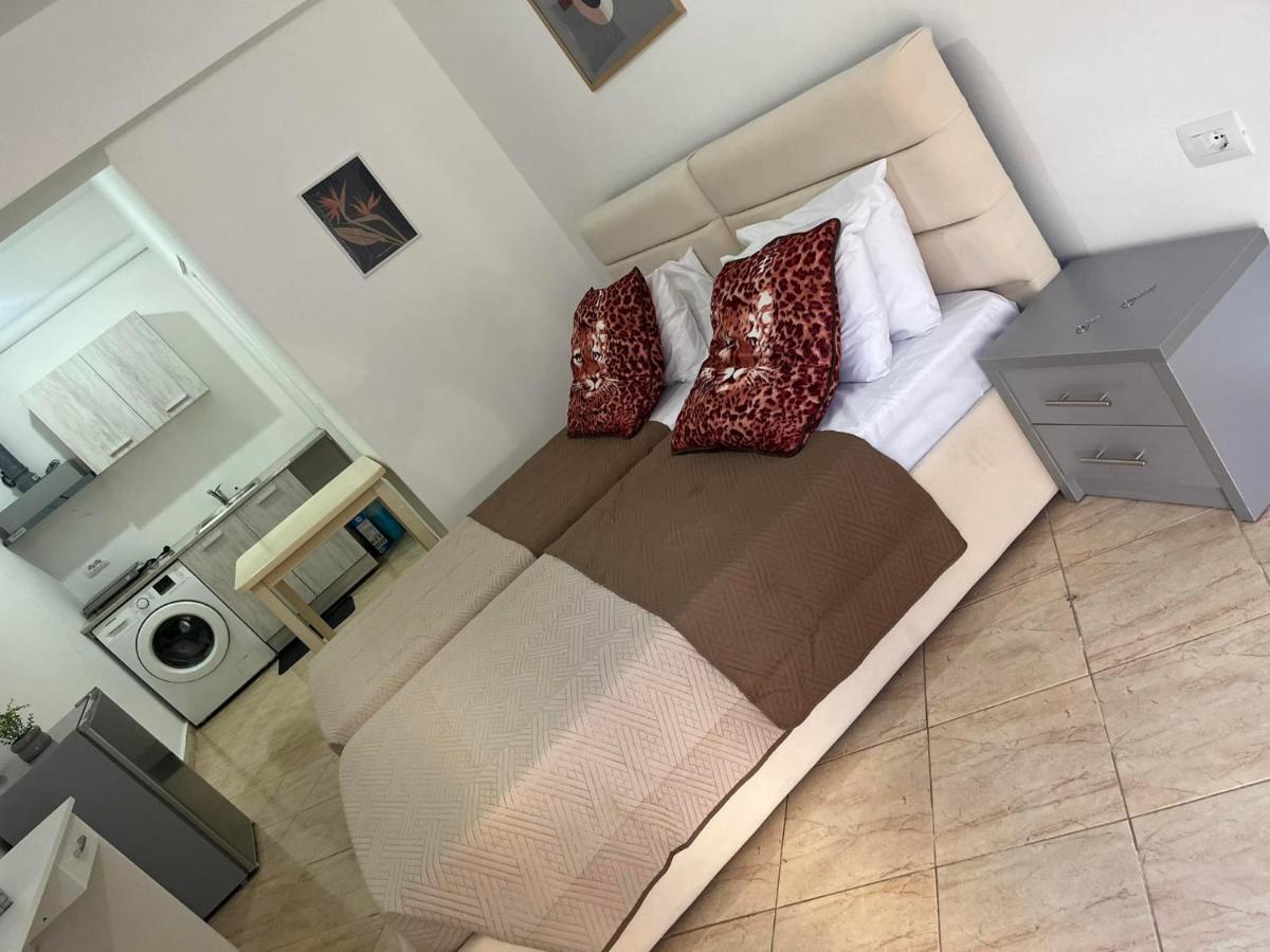 Mimoza Apartments Sarandë エクステリア 写真
