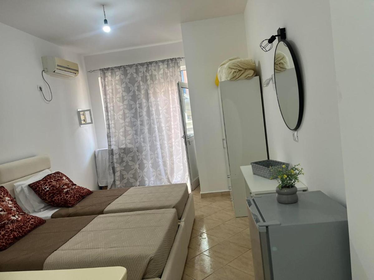 Mimoza Apartments Sarandë エクステリア 写真